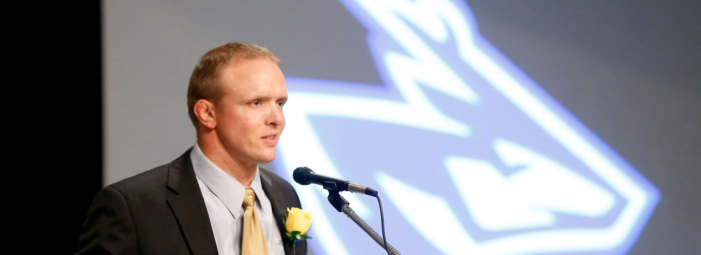 Picture of 校友 Presenting