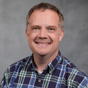 杰里米·阿姆斯特朗博士