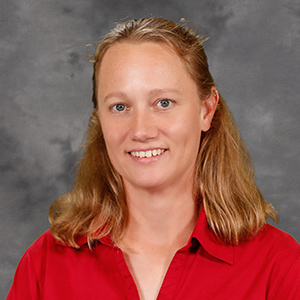 安妮·卡明斯，RN-BSN